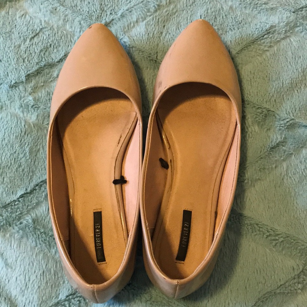 Nude ballet flats